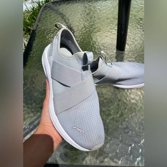 Puma Runner Slip Ons - Picture 3 of 5